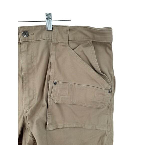 Duluth Trading Co Cargo Shorts Coolmax Flex Firehose Mens 46 Beige - Picture 6 of 15